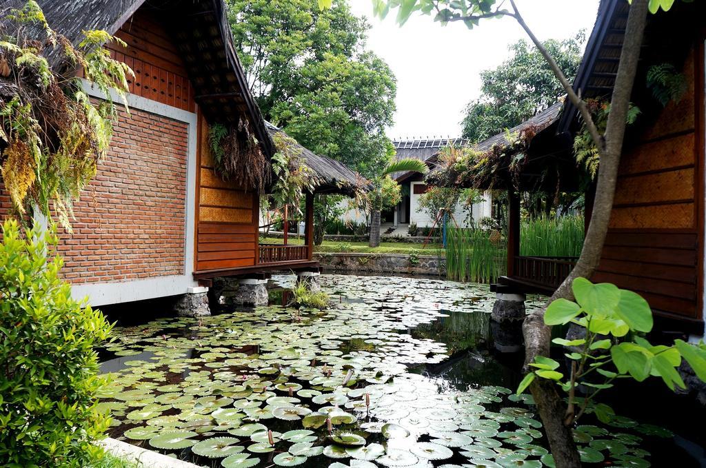 Kampung Sumber Alam Garut Hotel Værelse billede